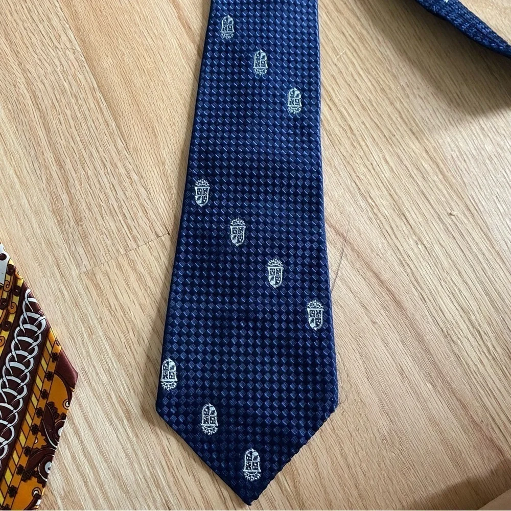 Vintage Elegant Men's Tie Set - Blue, Red, Brown Chain Design Paisley Print
